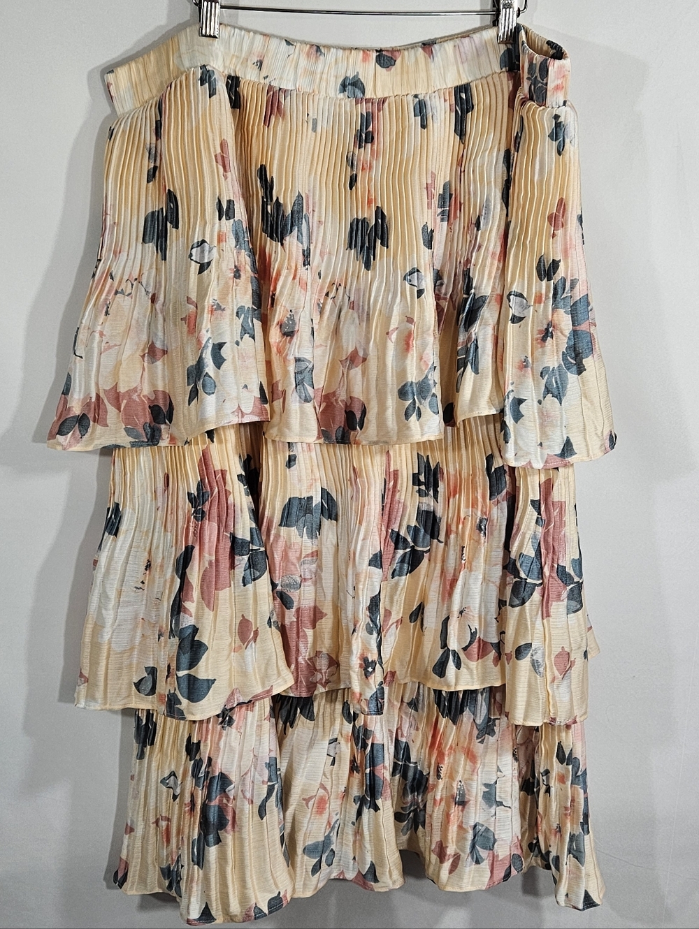 Ryegrass Floral 3 Tiered Pleated Skirt NWT